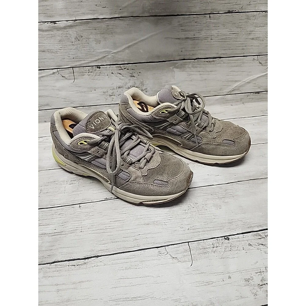Vionic 23WALK Womens Size 8 Gray Suede Athletic Running Walking Shoes Sneakers